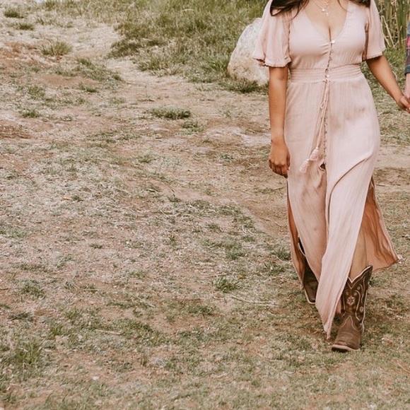 Forever 21 Dresses & Skirts - Forever 21 Blush Pink Top